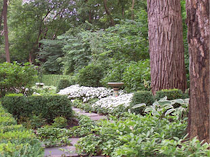 Designed by: Jennifer Hoxsie, APLD Greenhaven Landscapes Inc., Lake Bluff, IL