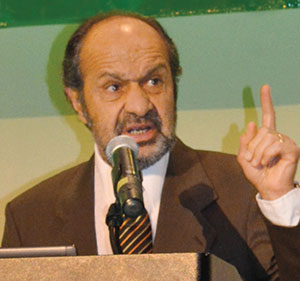 Headshot: Ali Harivandi