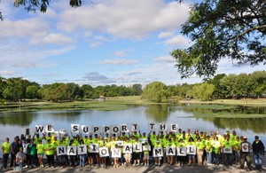 More than 80 volunteers gathered together to Sept. 12 to restore parts of the National Mall as part of John Deere Day of Service. Photo: Trust for the National Mall