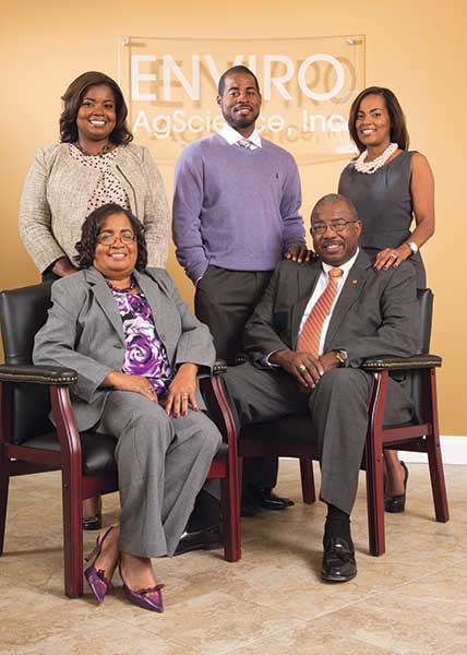 LM0116_Lynn_FamilyR