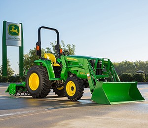 JD_3038E_1 Photo: John Deere