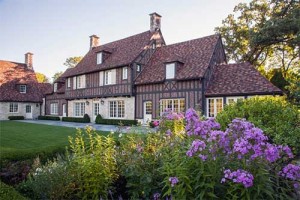 Mariani Landscape's Grand Elegance project received an Acanthus Award from The Chicago-Midwest Chapter of the Institute of Classical Architecture & Art.
