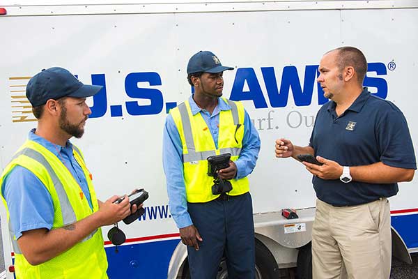 Checklist A “job sequencing” checklist ensures landscape maintenance crews perform consistently.