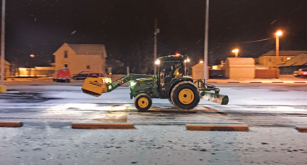 PHOTO: Linnemann Lawn Care & Landscaping