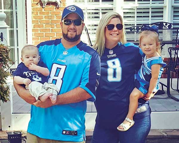 Blake Shelton and wife, Annah, and two kids