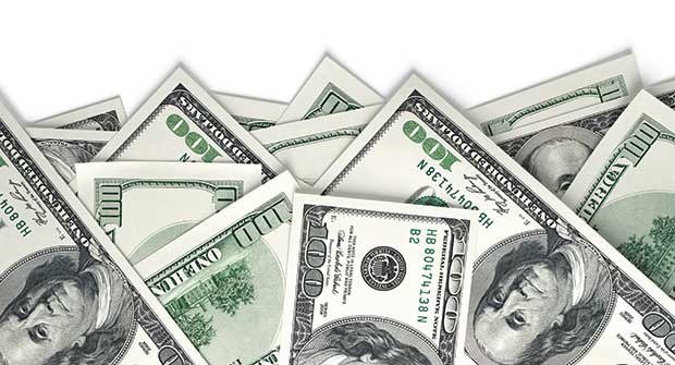 Money; Photo: iStock.com/Altayb