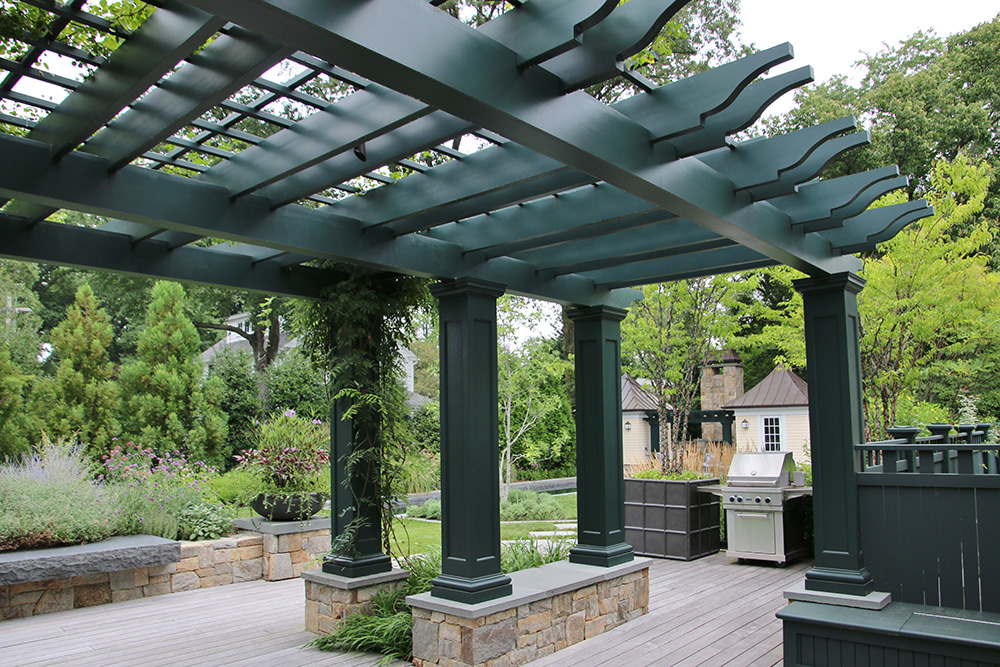 Pendennis Mount Residence cedar pergola (Photo: Michael Prokopchak)