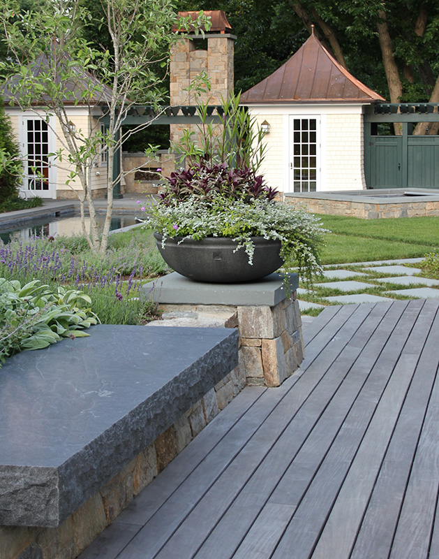 Pendennis Mount Residence granite bench (Photo: Michael Prokopchak)