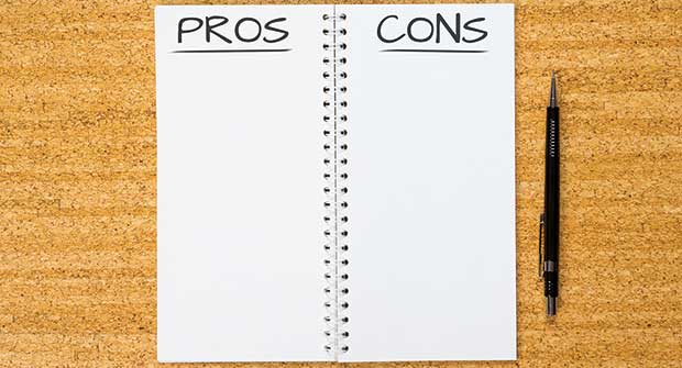 Pros and cons list (Photo: iStock.com/masterSergeant)