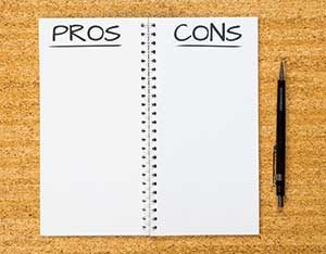 Pros and cons list (Photo: iStock.com/masterSergeant)