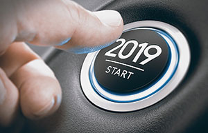 Hand with 2019 dial (Photo: iStock.com/Olivier Le Moal)