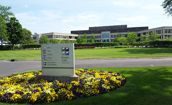 Kemper Lakes campus entry (Photo: Gayle Kruckenburg and Bryland Photography)