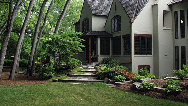 Back view of house (Photo: James Martin Associates)