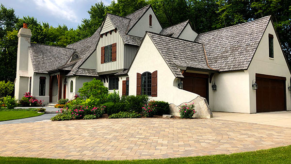 Driveway and house (Photo: James Martin Associates)