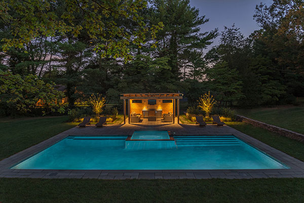 View of modernist garden spa (Photo: Ledden Palimeno Landscape Co.)
