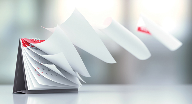 Calendar pages - Photo: iStock.com/MicroStockHub