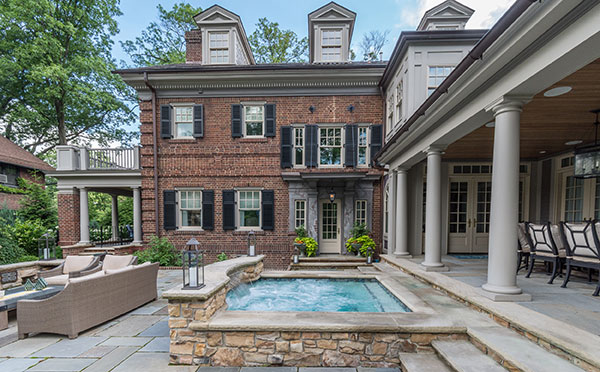 Back patio of house (Photo: Ian Adams Photography)