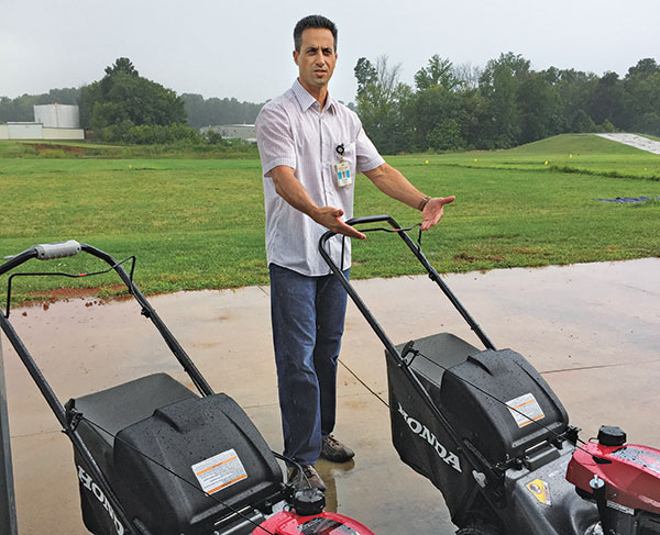 Showing off Honda lineup (Photo: LM Staff)