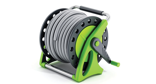 Spray hose (Photo: iStock.com/adventtr)