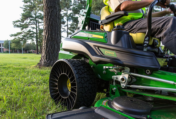 An airless radial tire on a Z994R mower. (Photo: John Deere)
