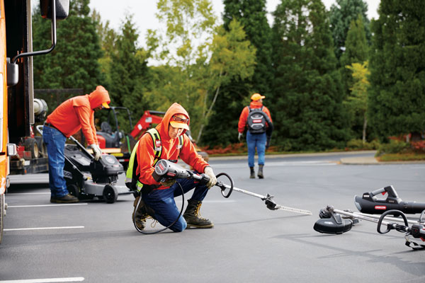 Pacific Landscape Management’s crew uses Oregon’s 120V Professional Series on a job site in Beaverton, Ore. (Photo: Oregon Outdoor Power Equipment)