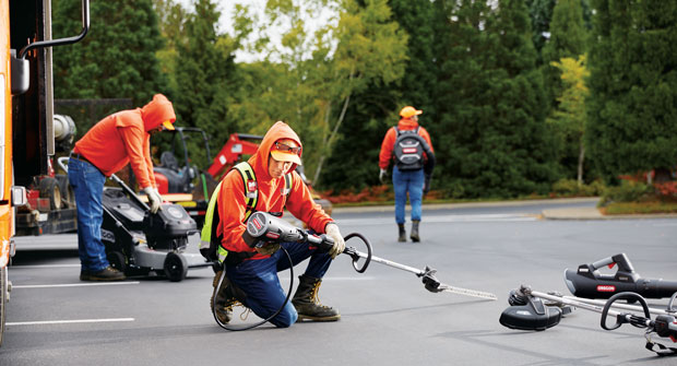 Pacific Landscape Management’s crew uses Oregon’s 120V Professional Series on a job site in Beaverton, Ore. (Photo: Oregon Outdoor Power Equipment)
