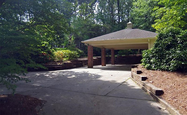 Before shot of patio (Photo: Plants Creative Landscapes)