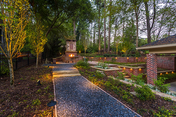 Path lights in backyard (Photo: Joel Hordyk, Cameron Street Photography)