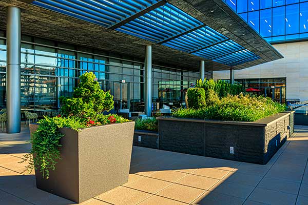 Landscape maintenance project (Photo: Ruppert Landscape)