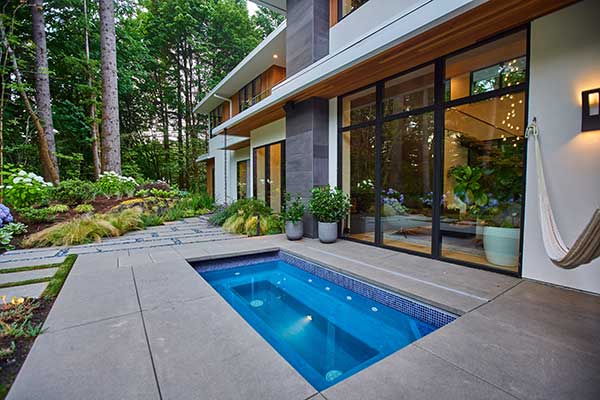 Hardscaping project by Dennis' 7 Dees Landscaping & Garden Center (Photo: Maxwell Monty/Maxwell Monty Photography)