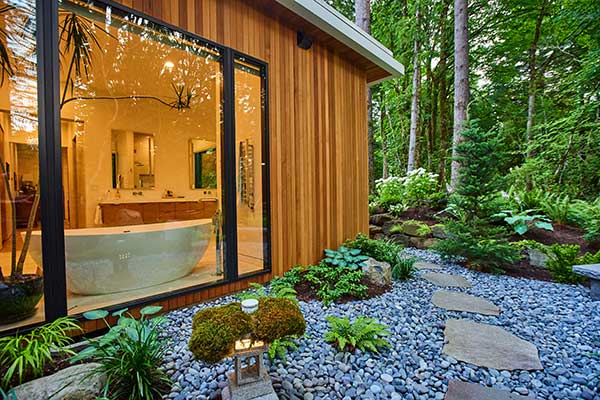 Hardscaping project by Dennis' 7 Dees Landscaping & Garden Center (Photo: Maxwell Monty/Maxwell Monty Photography)
