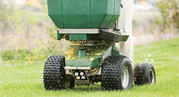 Fertilizer spreader 9Photo: BanksPhotos/iStock / Getty Images Plus/Getty Images)