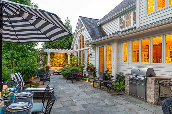 Grant & Power Landscaping hardscape project (Photo: Grant & Power Landscaping/Karen Knecht Photography)