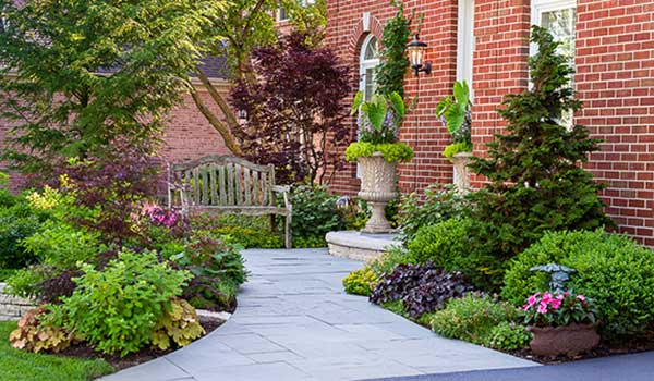 Grant & Power Landscaping hardscape project (Photo: Grant & Power Landscaping/Karen Knecht Photography)
