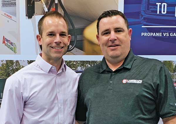 Jeff Salem of Swanson Russell (left) rubs elbows with LM’s Dan Hannan (Photo: LM Staff)