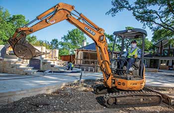 Crews working on a design/build project (Photo: Danny Hurley)