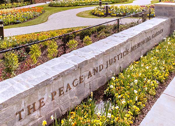 Maintenance project at National Memorial for Peace and Justice (Photo: Landscape Workshop)