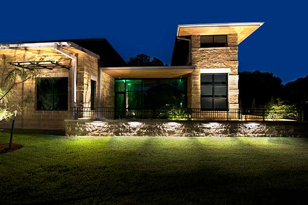 Landscape lighting (Photo: WAC Landscape Lighting)