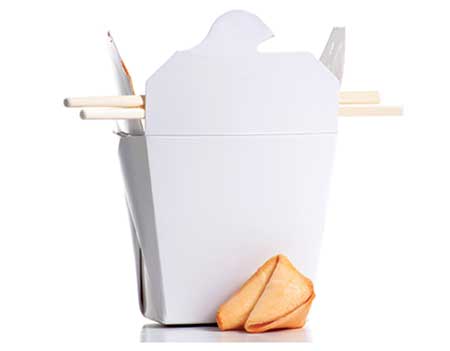Chinese takeout box and fortune cookie (Photo: Kreinick/iStock/Getty Images Plus/Getty Images)