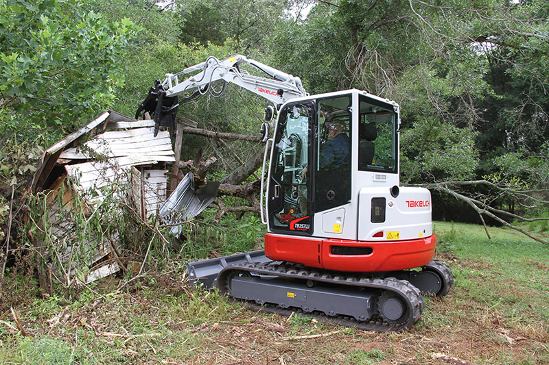 Takeuchi's TB257FR features a patented side-to-side offset boom combined with a tight tail swing. (Photo: Takeuchi)
