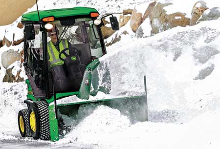 Snow attachment (Photo: John Deere)