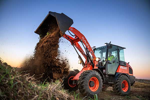 R640 wheel loader (Photo: Kubota Tractor Corp.)