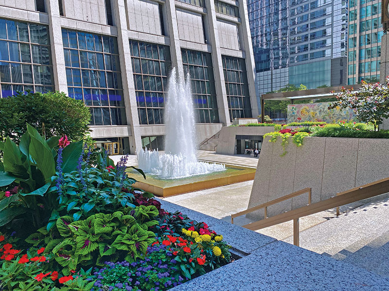 Chase Tower Plaza (Photo: Moore Landscapes)
