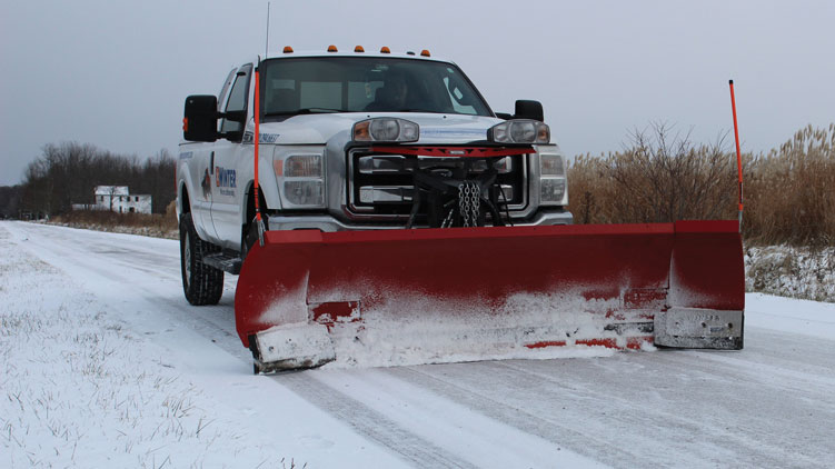 Winter Equipment’s Pegasus Expandable Plow system consists of the company’s heavy-duty Razor cutting edge combined with its WinterFlex rubber wings. (Photo: Winter Equipment)