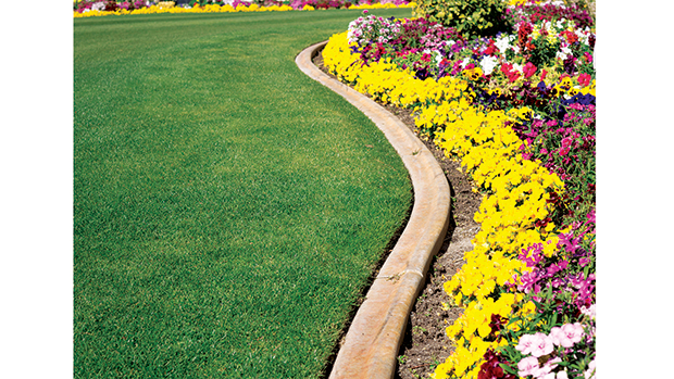 Knowing the paver height and the base for the project are keys to selecting the right paver product. (Photo courtesy of Jennifer Photography Imaging/Getty Images)
