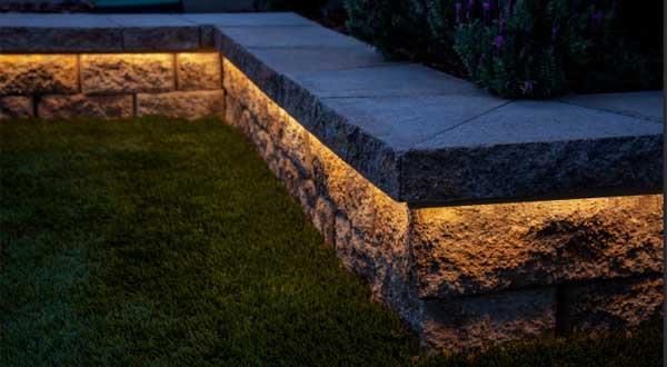 FX Luminaire said installation of the SRP strip light is achieved in three steps. (Photo: FX Luminaire)