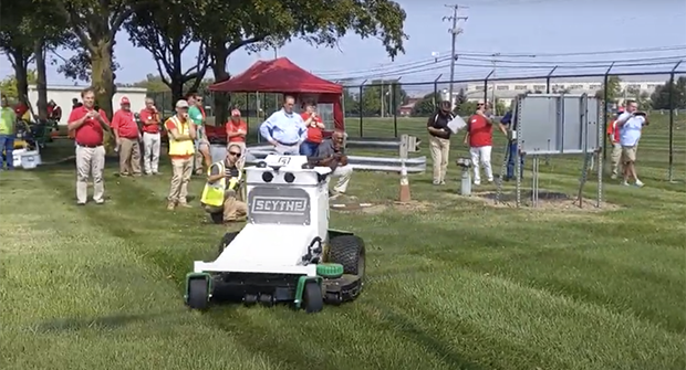 Scythe demonstrates its autonomous mower prototype at a Yardmaster job site in Columbus, Ohio, as part of its nationwide tour (Photo: LM Staff)