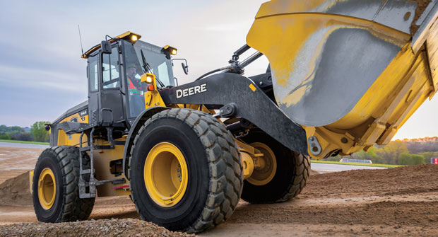 The John Deere 644 G-tier Wheel Loader (Photo: John Deere)