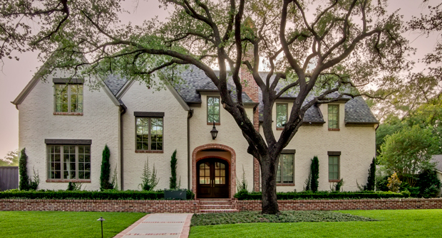 (Photo courtesy of Lawns of Dallas)