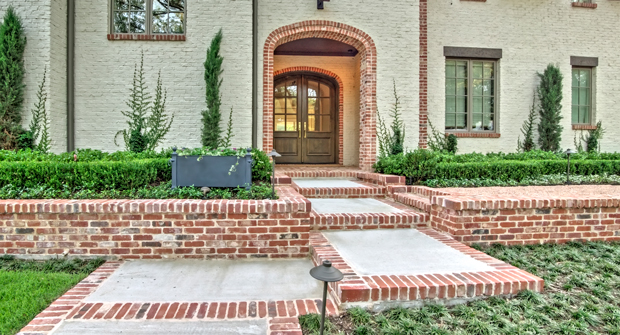 (Photo courtesy of Lawns of Dallas)